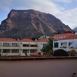 https://apartamentos-ferpa.in-canary-islands.com